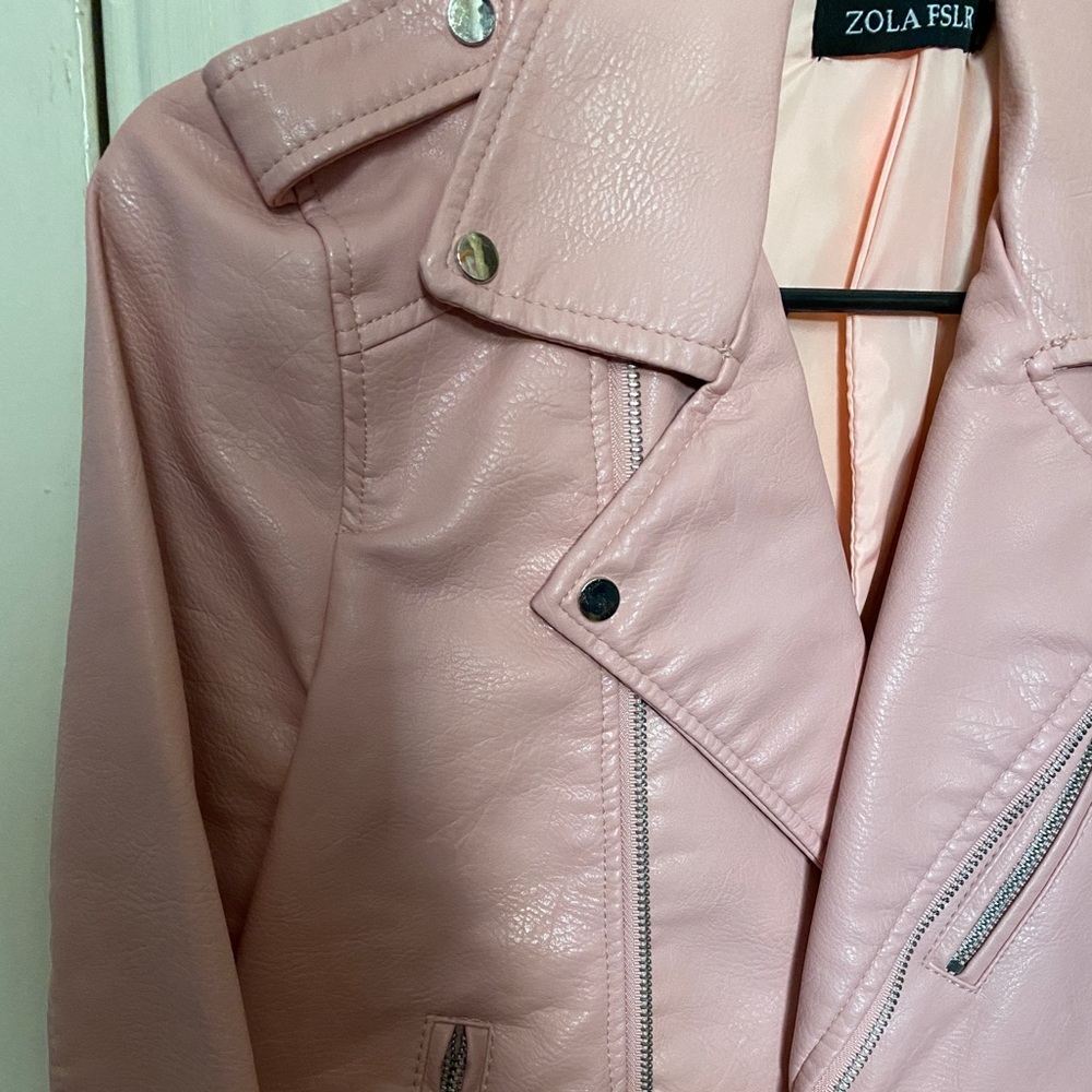 Pink leather jacket - Picture 3 of 7